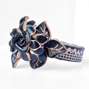 New! USA MADE GENUINE LEATHER HANDMADE HANDCRAFTED FLOWER BRACELET
